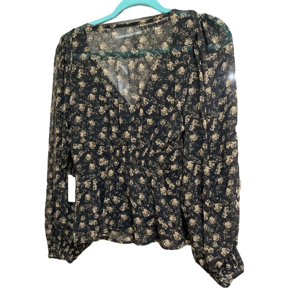 NWT ASTR The Label blouse SZ Small button detail w built in cami